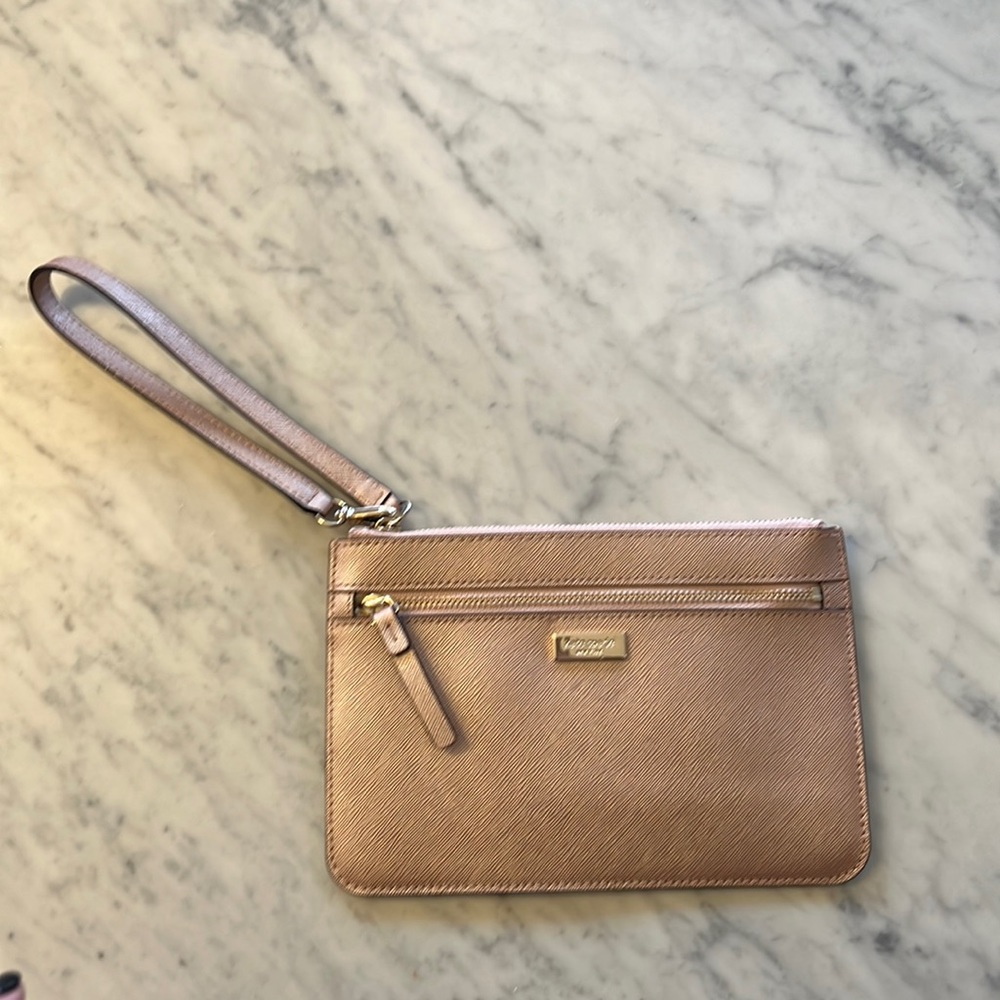 EVERYTHING MUST GO! Kate spade wristlet